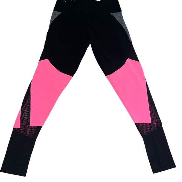 PINK Victoria's Secret Leggings - Picture 3 of 4